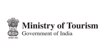 OOTY TAXI  - ROYAL TRAVELS.  Book Taxis / Cabs in online, Ooty Taxis,Ooty Travels,Ooty Car Rentals,Ooty Taxi Service, Munnar,Kodaikanal,Ooty Taxis,Tours and Travels,Tours and Hotel Packages,